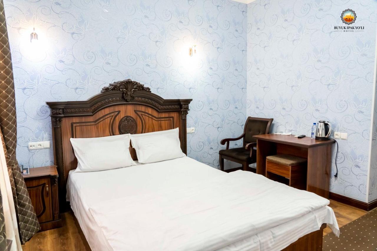 Buyuk Ipak Yo'Li Hotel นามางกาน ภายนอก รูปภาพ