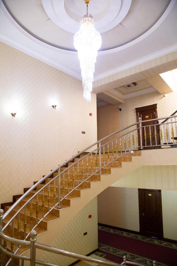 Buyuk Ipak Yo'Li Hotel นามางกาน ภายนอก รูปภาพ